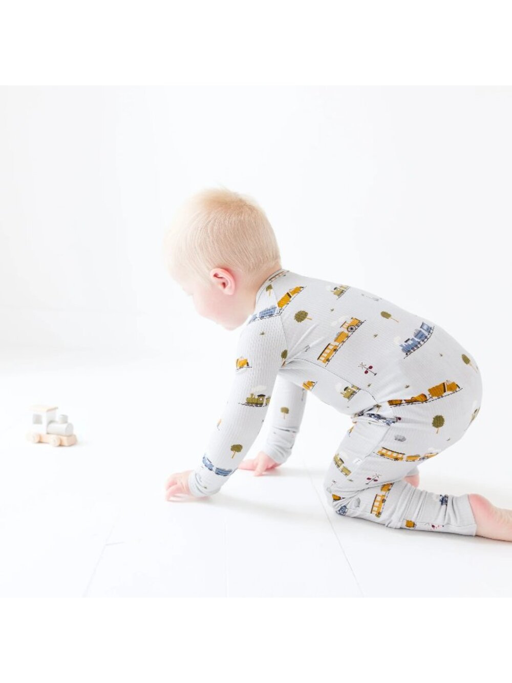 Brave Little Ones Train Print Bamboo Baby Zip Pajamas 12-18M Soft flip feet